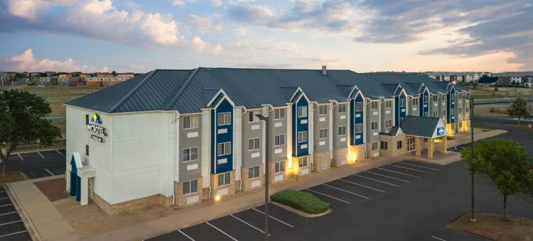 丹佛机场麦客达温德姆套房酒店(Microtel Inn & Suites by Wyndham Denver Airport)图片