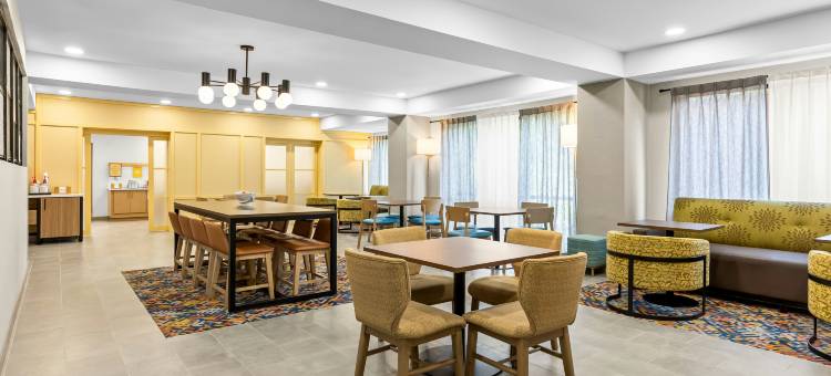 希尔顿欢朋套房酒店-曼斯费尔德南(Hampton Inn & Suites Mansfield-South @ I-71)图片