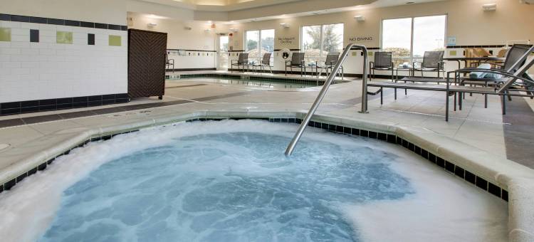 渥太华斯塔维德罗克地区万枫酒店及套房(Fairfield Inn & Suites Ottawa Starved Rock Area)图片