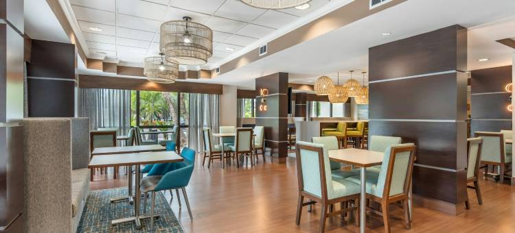 I-75迈尔斯堡机场欢朋酒店(Hampton Inn Ft. Myers-Airport I-75)图片