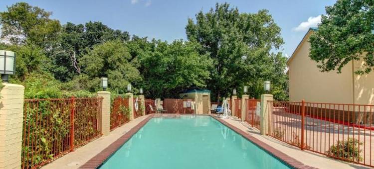 阿林顿6号汽车旅馆(Motel 6 Arlington, TX)图片