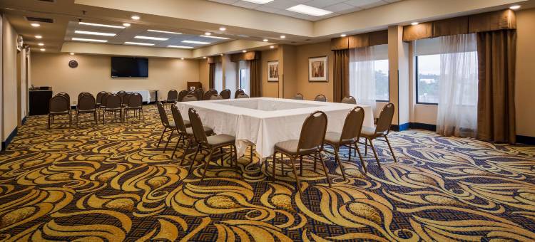 假日酒店及套房哥伦比亚东北 - 杰克逊堡地区 IHG(Holiday Inn & Suites Columbia NE - FT Jackson Area)图片