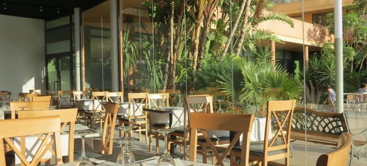 雷纳阿迪韦斯酒店(Advise Hotels Reina)图片