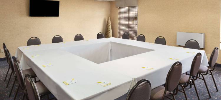 布兰特福德戴斯酒店(Days Inn by Wyndham Brantford)图片