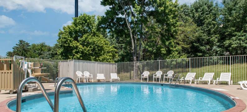 罗德威沙伦维尔 - 辛辛那提北部(Rodeway Inn Sharonville)图片