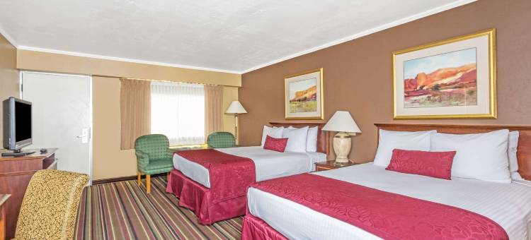 洛根戴斯套房酒店(Days Inn & Suites by Wyndham Logan)图片