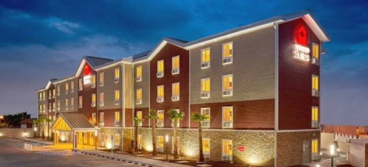 墨西卡里卡塔维尼亚长住套房酒店(Extended Suites Mexicali Catavina)图片