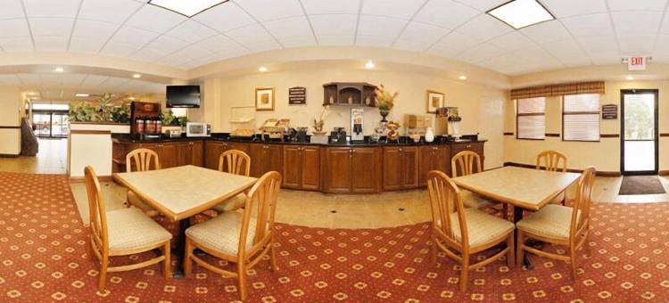 品质酒店套房杰弗逊维尔- 路易斯维尔北(Quality Suites Jeffersonville - Louisville North)图片