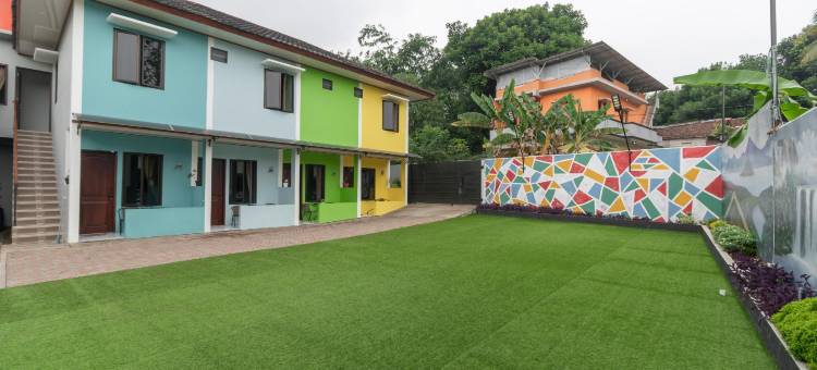 红多兹Plus酒店-近冼都丛林(RedDoorz Plus Near Jungeland Sentul)图片