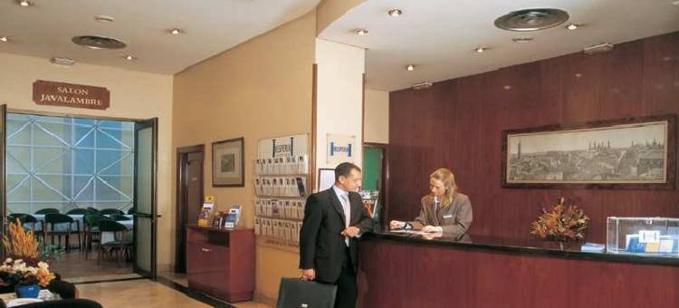 萨拉戈萨中心霍斯波利亚酒店(Hesperia Zaragoza Centro)图片