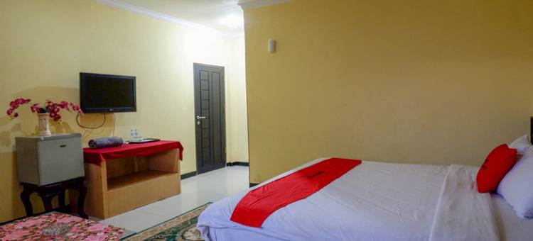 RedDoorz邻近Citraland水上公园Kendari(RedDoorz Near Citraland Waterpark Kendari)图片