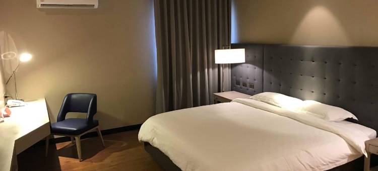 苏比克湾旅游酒店(Subic Bay Travelers Hotel & Event Center)图片