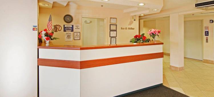 麦克多诺美洲最佳价值套房酒店(America's Best Value Inn & Suites-McDonough)图片