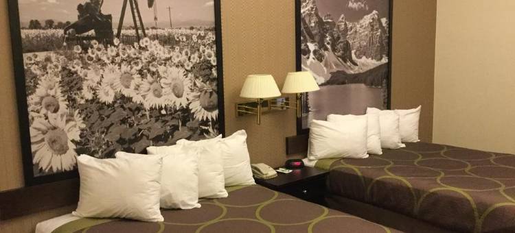 埃德森温德姆速8酒店(Super 8 by Wyndham Edson)图片