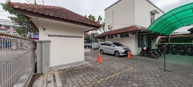 RedDoorz @ Hotel Pondok Kurnia Near Buah Batu Bandung图片