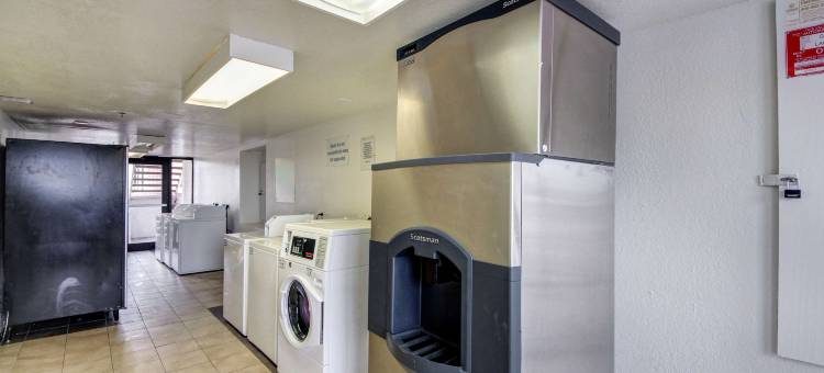 俄克拉荷马德韦斯特城 - 俄克拉荷马市 6 号开放式客房酒店(Studio 6 Midwest City, OK - Oklahoma City)图片