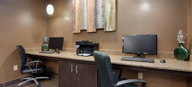 海堤贝斯特韦斯特优质套房酒店(Best Western Plus Seawall Inn  Suites by the Beach)图片