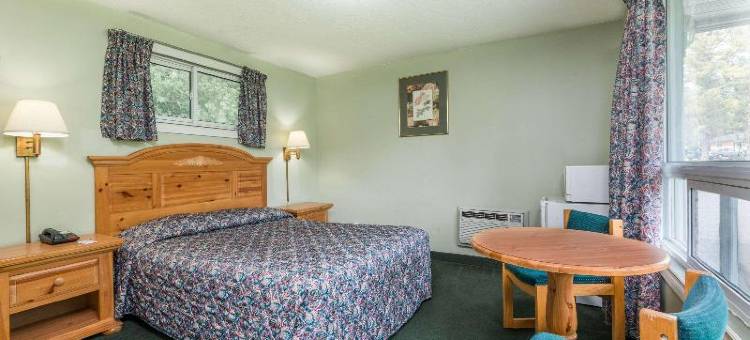 骑士酒店-布雷斯桥(Knights Inn Bracebridge)图片