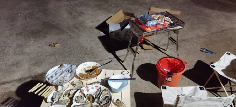 平潭海边石上客栈图片