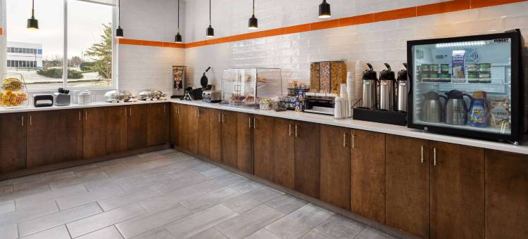 温德姆旗下拉昆塔温德姆酒店套房-威利斯顿/伯灵顿(La Quinta Inn & Suites by Wyndham Williston/Burlington)图片