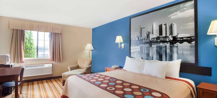 迪凡斯速8酒店(Super 8 by Wyndham Defiance)图片