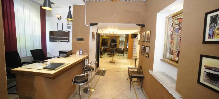 乌戴尼瓦斯湖滨酒店(Hotel Udai Niwas by the Lake)图片