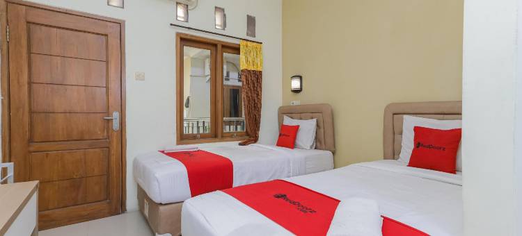 RedDoorz Near Juanda International Airport 2图片