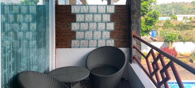 Urbanview Hotel Villa Q Gisting by RedDoorz图片