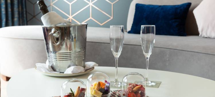 巴塞罗那万丽酒店(Renaissance Barcelona Hotel)图片