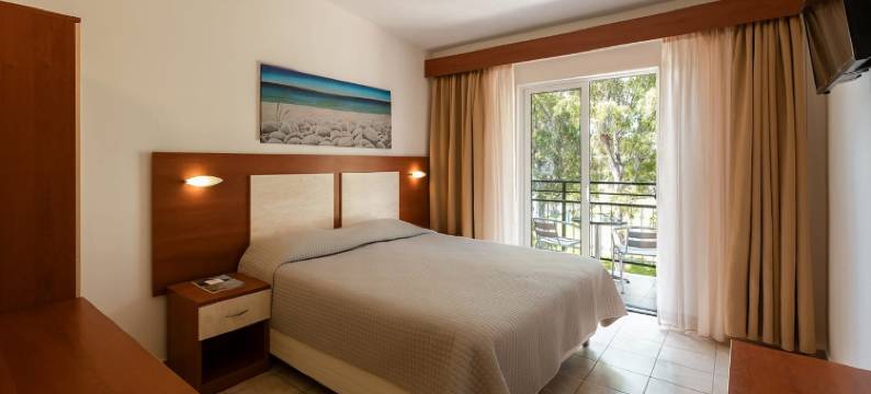 Canvas by Mitsis Messonghi图片