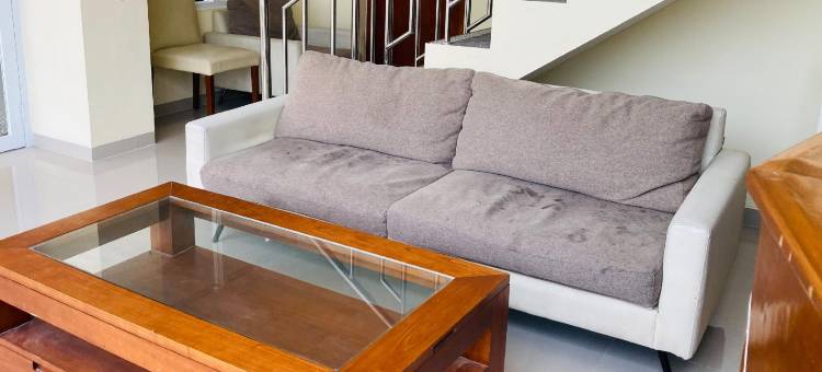 红门酒店-近巴拉贡购物中心三宝垄2号(RedDoorz near Paragon Mall Semarang 2)图片