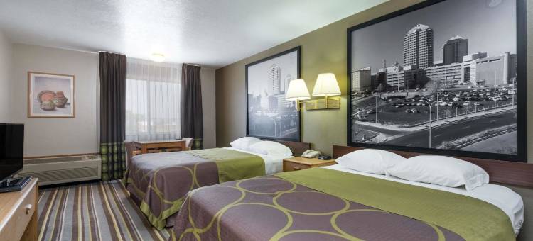 伯纳利洛速8酒店(Super 8 by Wyndham Bernalillo)图片