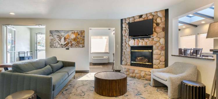 雷德洛治黄石公园入口凯艺酒店(Quality Inn Red Lodge Gateway to Yellowstone)图片