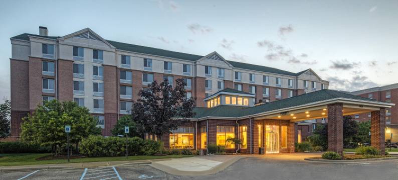底特律地铁机场希尔顿花园客栈酒店(Hilton Garden Inn Detroit Metro Airport)图片