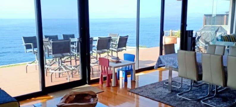 OCEANFRONT, PORT KEMBLA -  Sleeps 10-  4 Bedrooms-  + Foldout-  Great Views图片