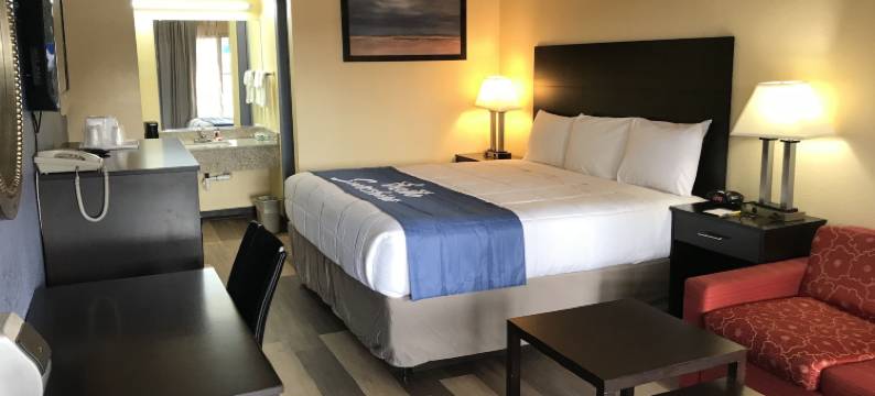 格林斯伯勒机场温德姆戴斯酒店(Days Inn by Wyndham Greensboro Airport)图片