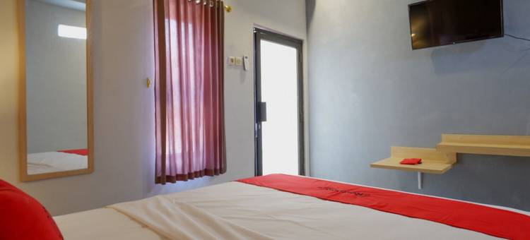 红多兹伊斯兰酒店-近特加尔阿伦阿伦(RedDoorz Syariah Near Alun Alun Tegal)图片