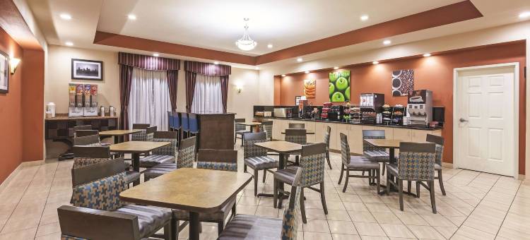 格兰伯里拉昆塔温德姆套房酒店(La Quinta Inn & Suites by Wyndham Granbury)图片