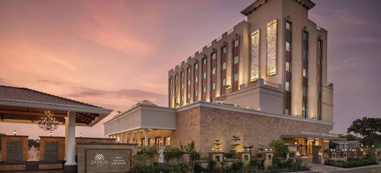 贾斯拉杰宫酒店，雅瓦特马尔，丽笙精选成员(Jasraj Palace Yavatmal Hotel, a Member of Radisson Individuals)图片