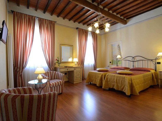 迪斯蒂法诺酒店