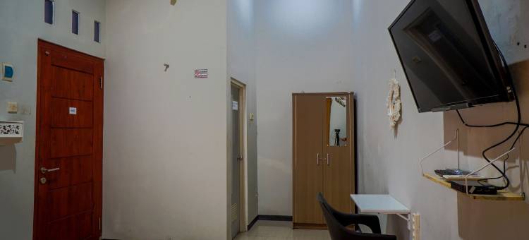 OYO Life 93186 HKP 民宿伊斯兰(Hkp Homestay RedPartner Blitar)图片