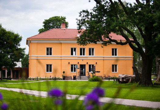 Hämeenkylä Manor Hotel Overview