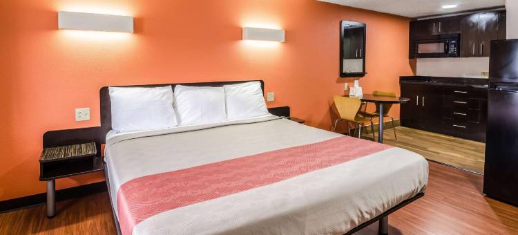 维珍尼亚特鲁特维尔 6 号汽车旅馆(Motel 6 Troutville, VA)图片