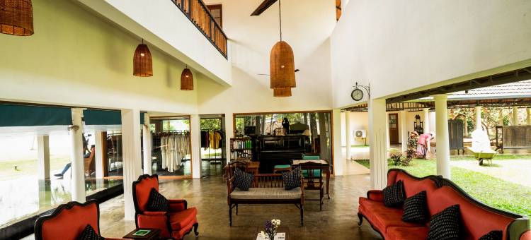 克兰加诺历史咖啡馆酒店(Cranganor History Café & Riverside Château)图片