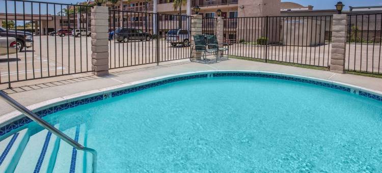 安大略机场戴斯酒店(Days Inn by Wyndham Ontario Airport)图片