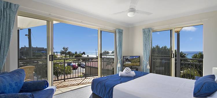 黄金河畔海滩度假村(Golden Riviera Absolute Beachfront Resort)图片