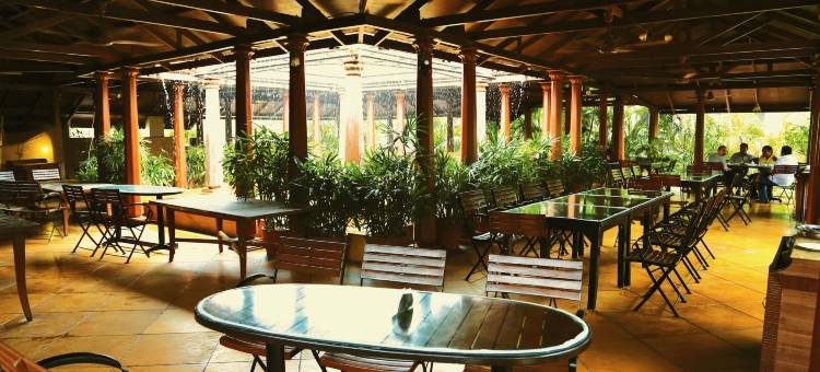 玛纳斯度假村 - 佩丁动物园(Manas Resort with Petting Zoo)图片