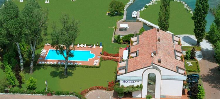 米斯特拉尔帆船酒店(Yachting Hotel Mistral)图片