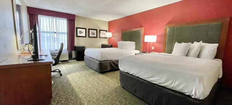 韦恩堡西北温德姆贝蒙特酒店(FairBridge Inn & Suites Fort Wayne)图片