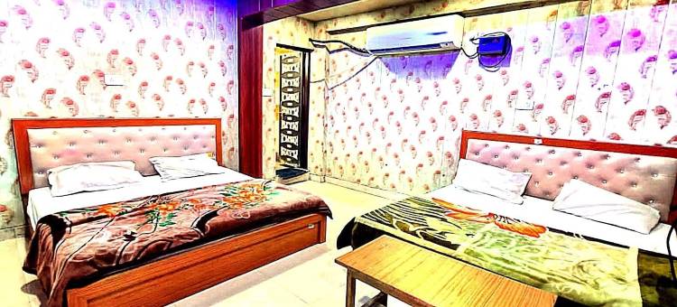 亚杜万希达姆(Via Yadhuvanshi Dhaam - 900m from Prem Mandir and Iskcon Temple)图片